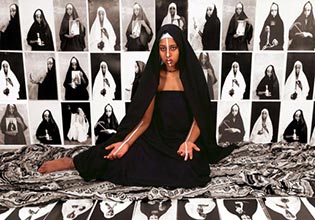 An-Noor: Celebrating strong women through iconic portraits - Global ...